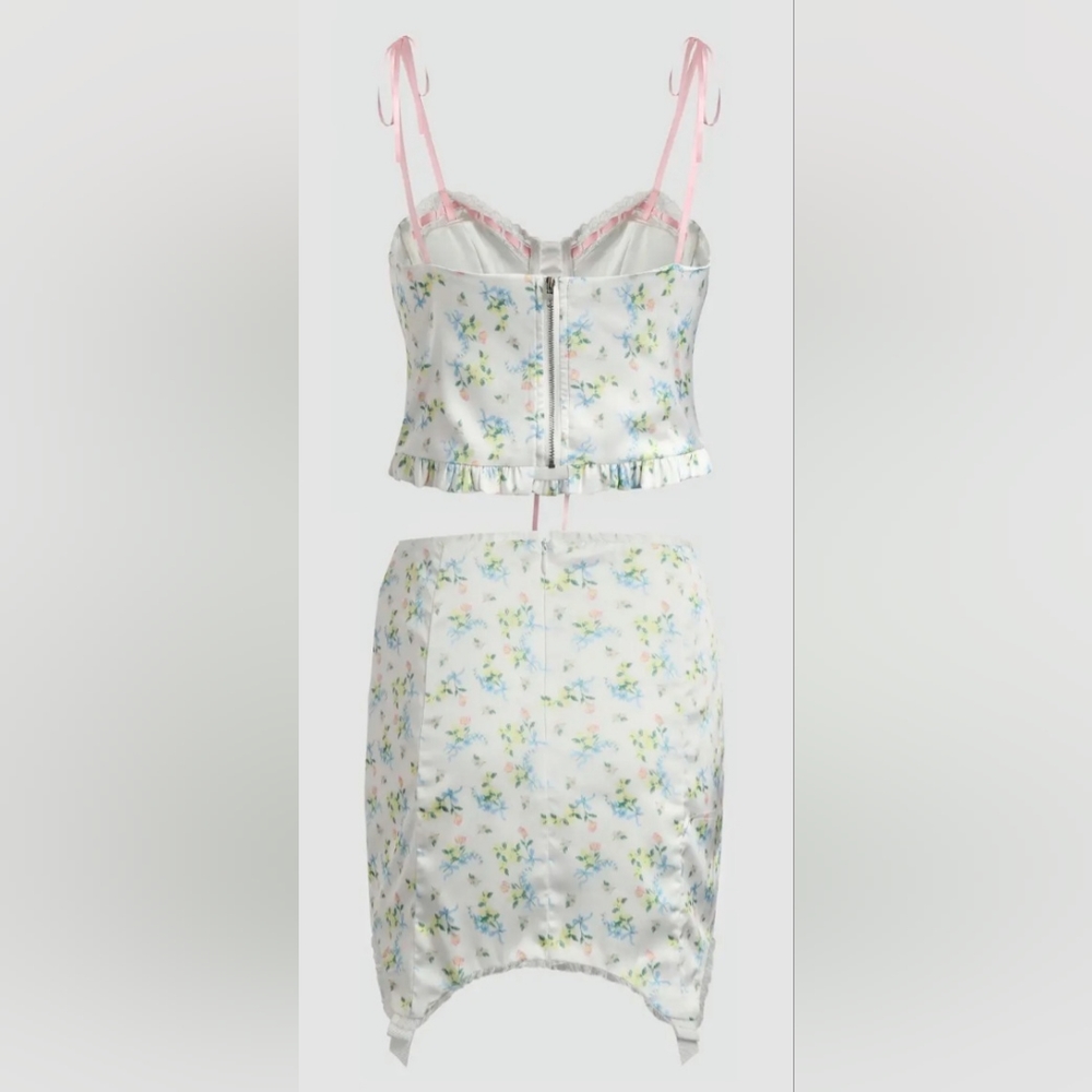 NWOT Ditsy Pattern Ruffle Set S - Picture 2 of 7